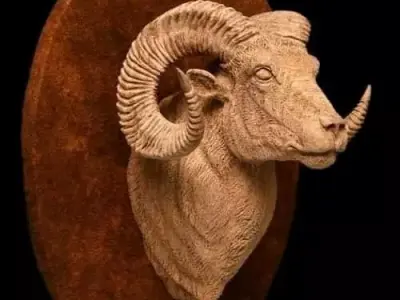Antique Ram Head Mount Textured Stone Sculpture Low-poly 3D model