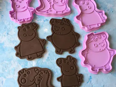  Peppa Pig and her family Cookie Cutter 3D print model  3D print model
