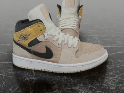 NIKE AIR JORDAN 1 MID SE BEIGE 3D SHOES Low-poly 3D model