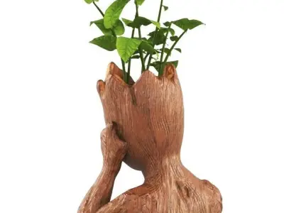 Groot Sculpture Free low-poly 3D model