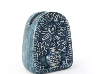 Small vintage vase 3D model