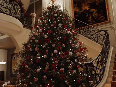 Classic Interior Design with Grand Staircase and Christmas Decor 3D model