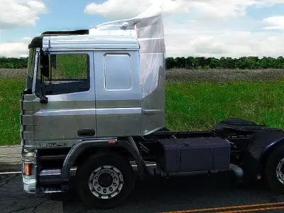 Pegaso Troner Low-poly 3D model