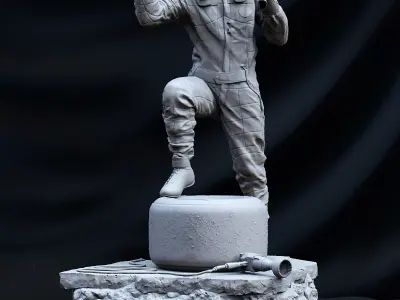 Michael Shumacher 1-8 Statue 3D print model