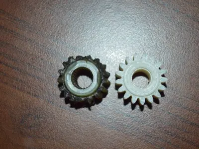 Gear and crescent trapeze janitor Mercedes  3D print model