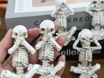 sculpture trio skeleton blind mute and deaf decoration 3D print model