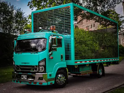 Isuzu FRR Forward box truck 3D model