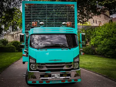 Isuzu FRR Forward box truck 3D model