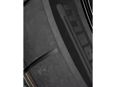  P ZERO R Tire 3D model