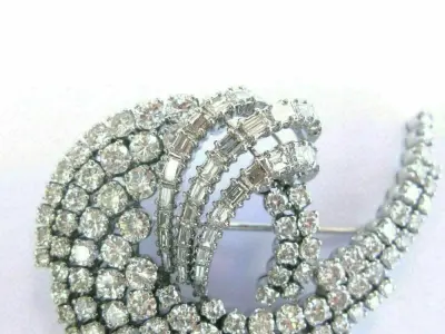 luxury art deco diamond brooch 3D print model