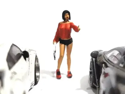 Figure Molly racing girl 1-64 scale diorama miniature 3D print model