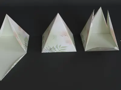Pyramid giftbox Low-poly 3D model