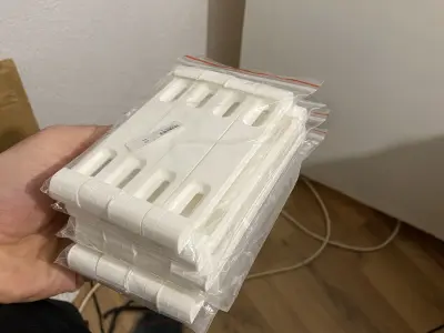 UNIVERSAL FRAMELESS EU LICENCE PLATE NUMBER PLATE HOLDER  3D print model