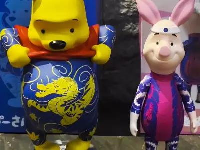 Winnie the Pooh and Piglet Japanese Tattoo Yakuza Pop Art toy 3D print model