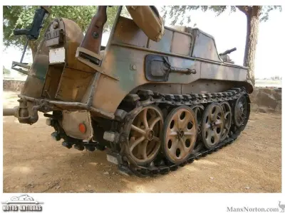 Kettenkrad with trailer and soliders 3D print model