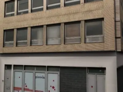  Low Poly Building 02 3D model