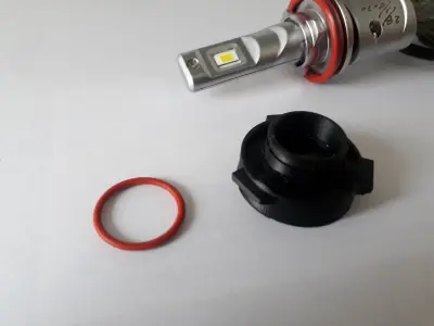 H11 to 9005 light bulb converter  Free 3D print model