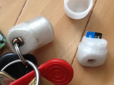 Keychain - case for uSD cards Free 3D print model