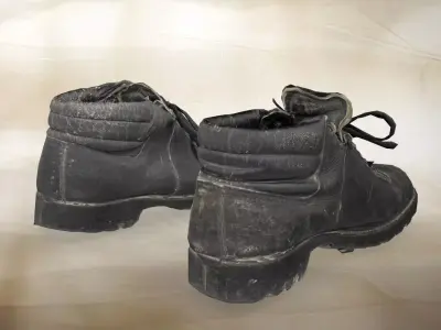 A pair of used Mountaineering shoes037 3D model
