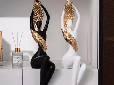 Abstract Female Figurines Sitting Women  Gold Leaves 3D Model Low-poly 3D model