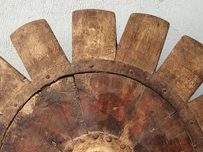 Antiqued Charkha Decor 3D model