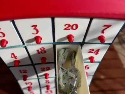 Advent calendar with santa hat roof 3D print model