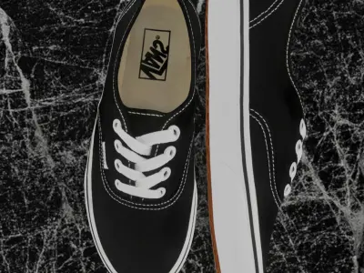 VANS AUTHENTIC UNISEX OLD SKOOL 3D SHOES Low-poly 3D model