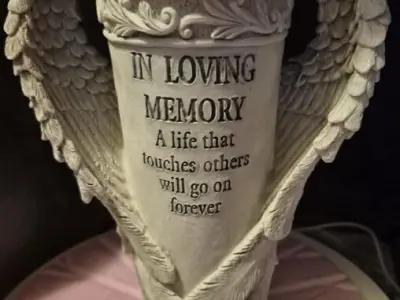angel wing memorial vase decoration 3D print model