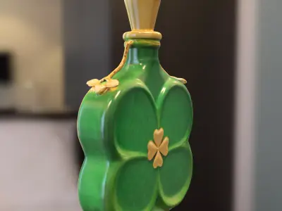 Golden Shamrock Elixir Bottle Low-poly 3D model