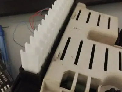 Digifiz 993709100 AMP 926505 Sockets Black and White 3D print model