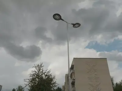 Street Light 15 version 7 5m with pole 2 Low-poly 3D model