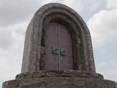 Old Door Low-poly 3D model