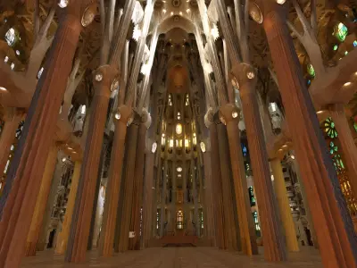  Sagrada Familia Interior 