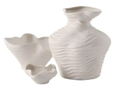 Wrinkle vases by Lulu and Georgia 3D model