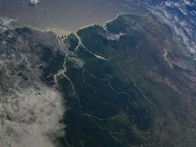  32k Planet Earth - Day &amp; Night 