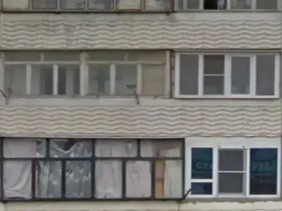 house windows of apartment building Free low-poly 3D model