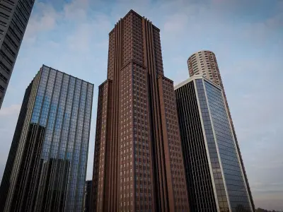 SKYSCRAPER CITY BUILDING 08 Low-poly 3D model