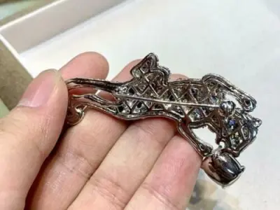 Lapord Elegance A Gem Studded Brooch 3D print model