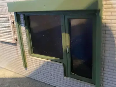 SHOP DOOR AND WINDOW 7MM SCALE O GAUGE MODEL RAILWAY 3D print model