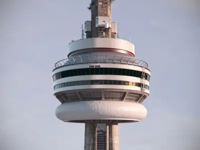  Toronto CN Tower 