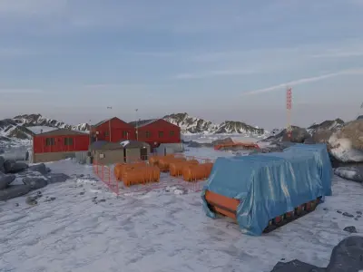 Antarctic research station Low-poly 3D model