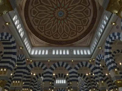  Masjid Nabawi 