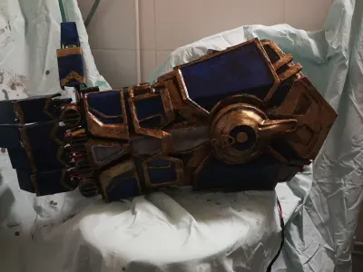 League of Legends Vi Atlas gauntlet prop or cosplay Free 3D print model