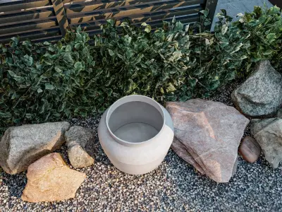 Vase-pot  exterior Low-poly 3D model