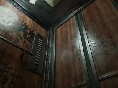 Old Elevator 3D model