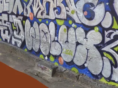 Long wall with graffiti photogrammetry  3D model