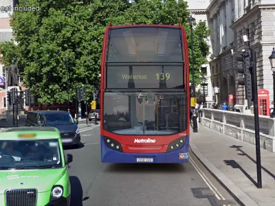  London Double Decker Bus Enviro 400 Rigged 