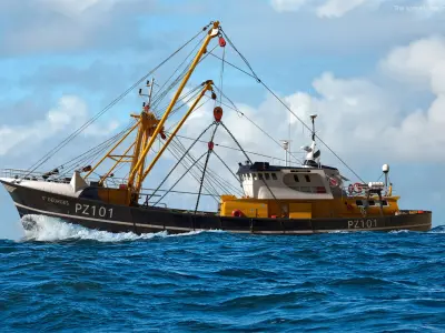  Fishing Trawler 