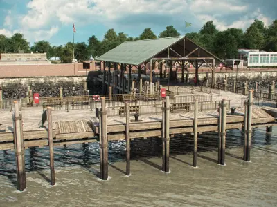  Liberty Island Scene 