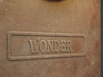 Old retro dirty damaged wonder lamp flashlight da1 Low-poly 3D model